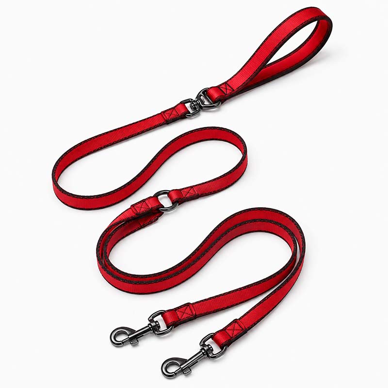 Red reflective polyester dog leash, 150cm length, 29mm width, 22kN tensile strength